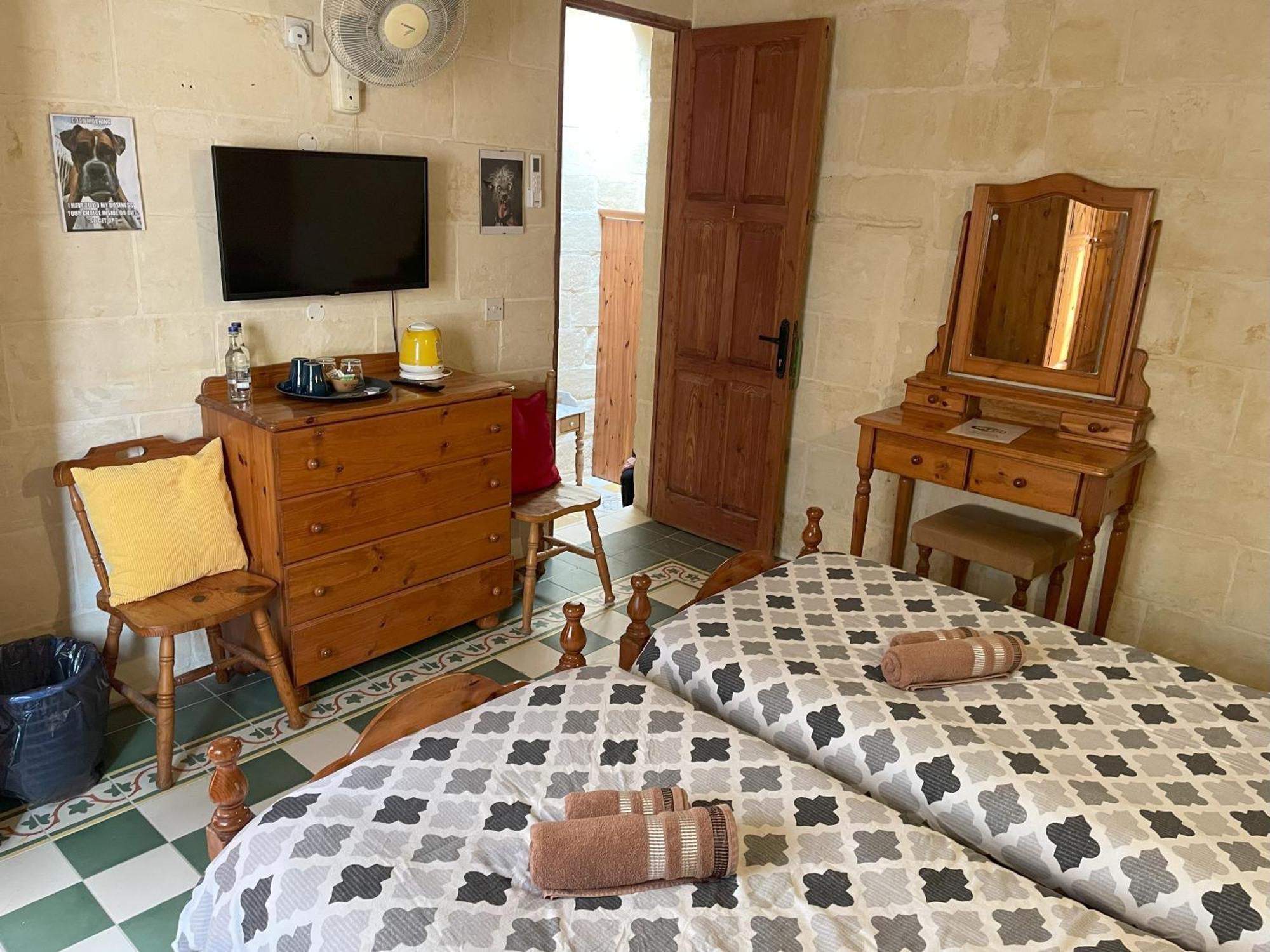 Maison d'hôtes Ta' Lorenzo à San Lawrenz Extérieur photo