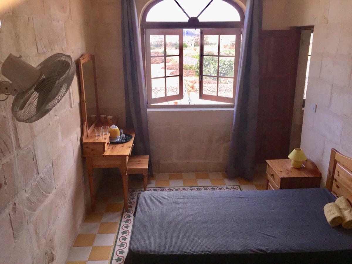 Maison d'hôtes Ta' Lorenzo à San Lawrenz Extérieur photo